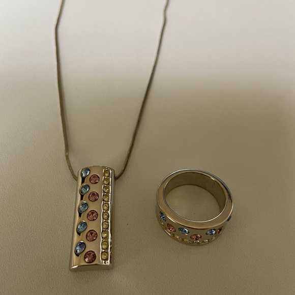 NICE 18KTCH Necklace and Ring Set - Picture 4 of 11